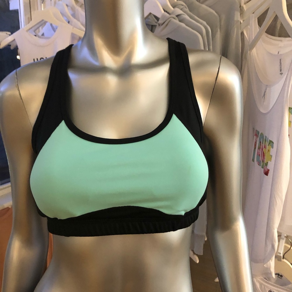 Express Core Performance Sports Bra - Picture 2 of 2